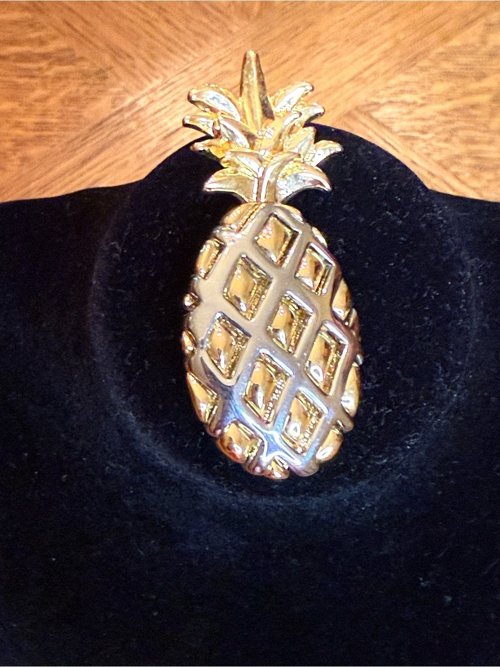 Liz Claiborne Gold Pineapple Pendant Necklace - Women Jewelry